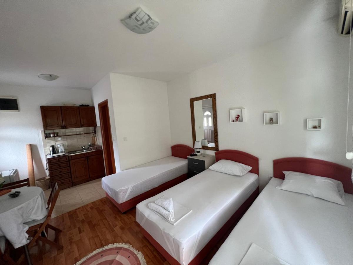 Apartman Tristan แฮร์เซ็ก-โนวี ภายนอก รูปภาพ
